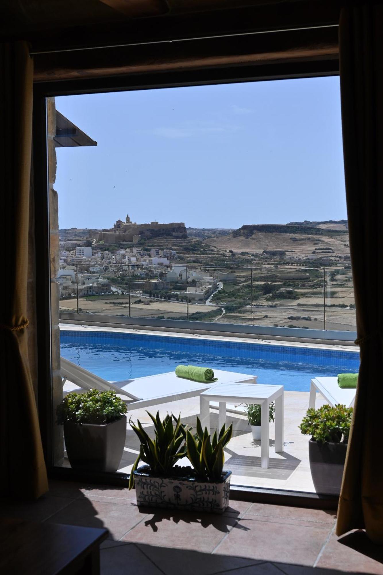 Ta' Nikola Farmhouse, Xaghra Luaran gambar