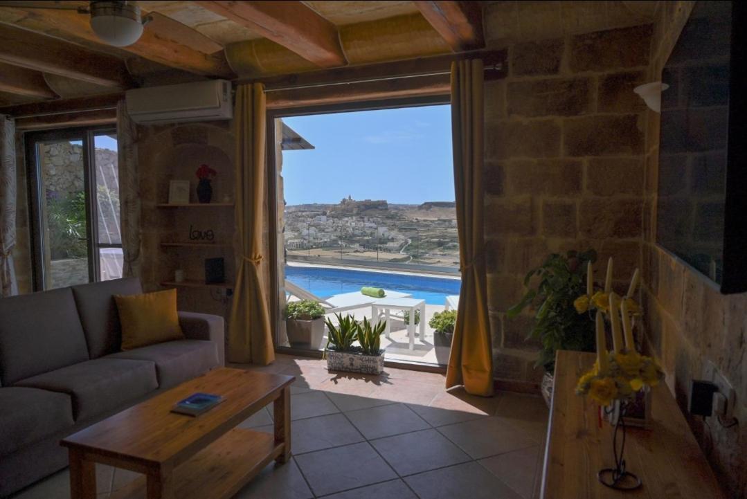 Ta' Nikola Farmhouse, Xaghra Luaran gambar