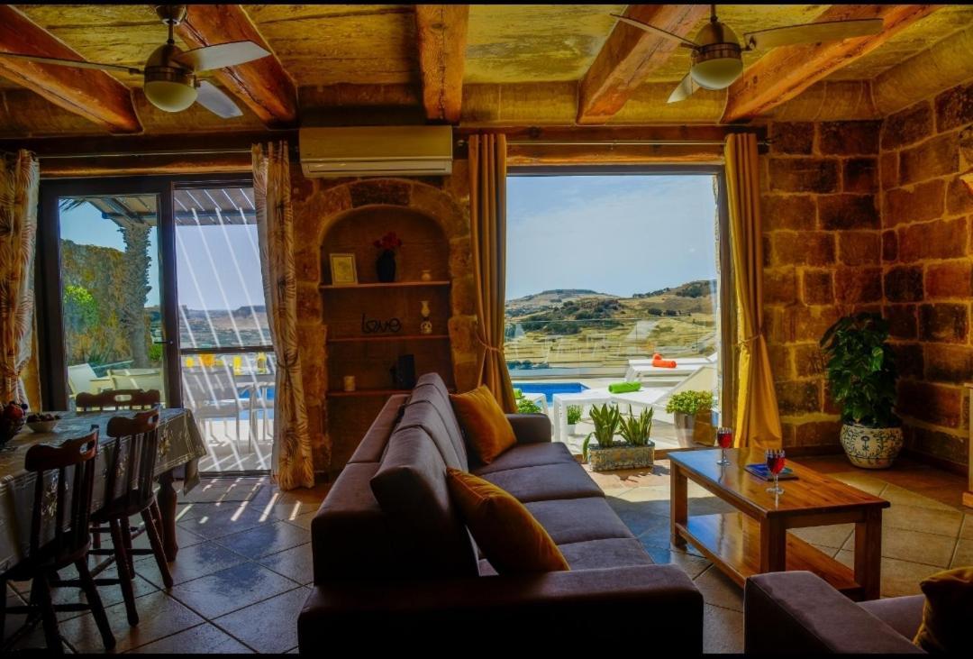 Ta' Nikola Farmhouse, Xaghra Luaran gambar